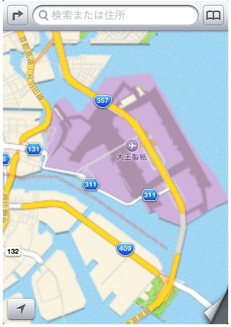 iPhone5で、羽田空港がある場所が「大王製紙」と誤表記されている地図の画像